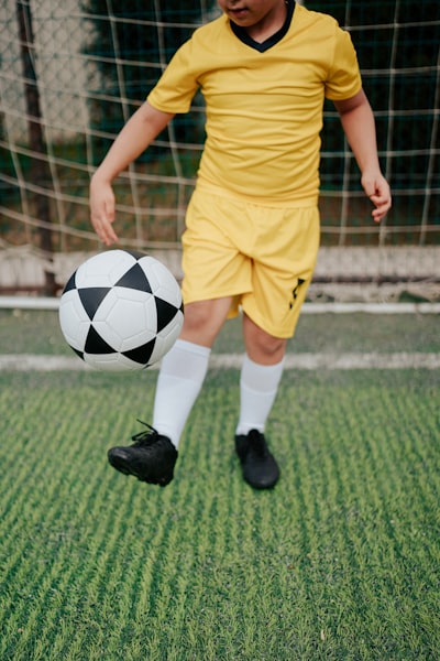 بطولة الدوري الإنجليزيتاريخ من المنافسة والإثارة