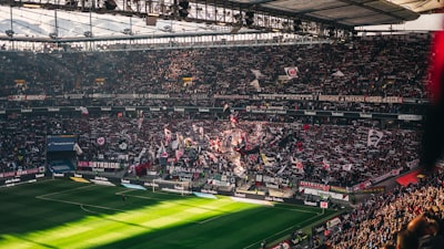 ماتشريالمدريدوليفربولكورهلايفمواجهةأسطوريةفيعالمكرةالقدم
